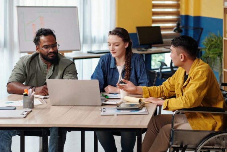 Kent Business School Dean’s Excellence Scholarship for 2025 Entry