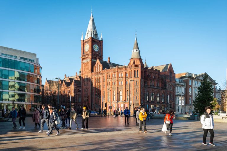 University of Liverpool Postgraduate Global Advancement Scholarship 2025 (Up to £2,500 Tuition Discount)
