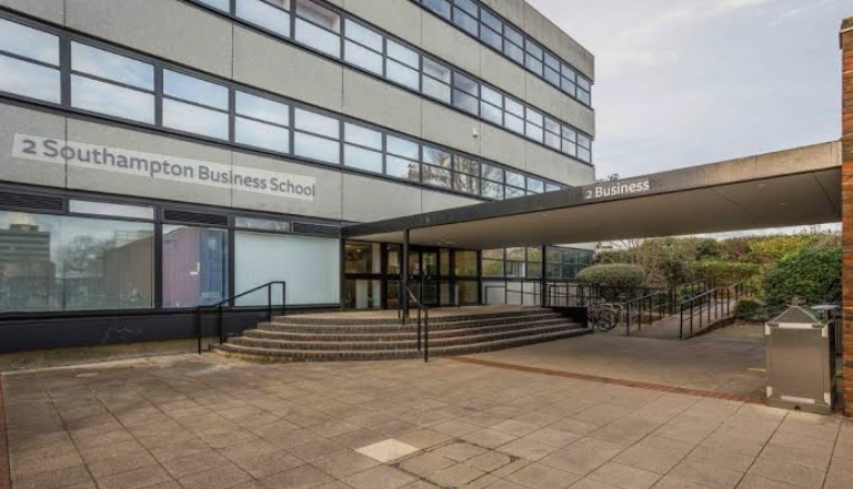 Southampton MBA Excellence International Scholarship 2026 โ Win Up to ยฃ13,000 Toward Your MBA in the UK